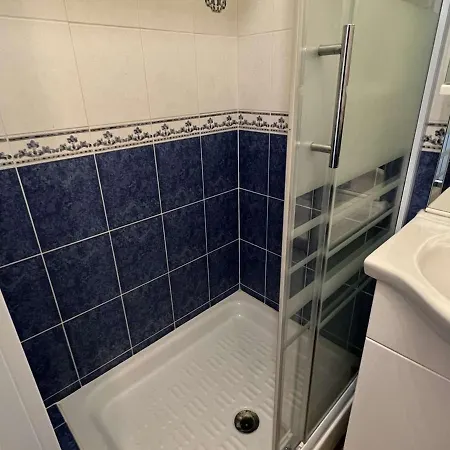 T2 Avec Ascenseur, Lave-linge, Parking Et Terrasse Proche - Fr-1-702-20 Апартаменти